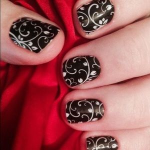 Jamberry - BLACK FLORAL